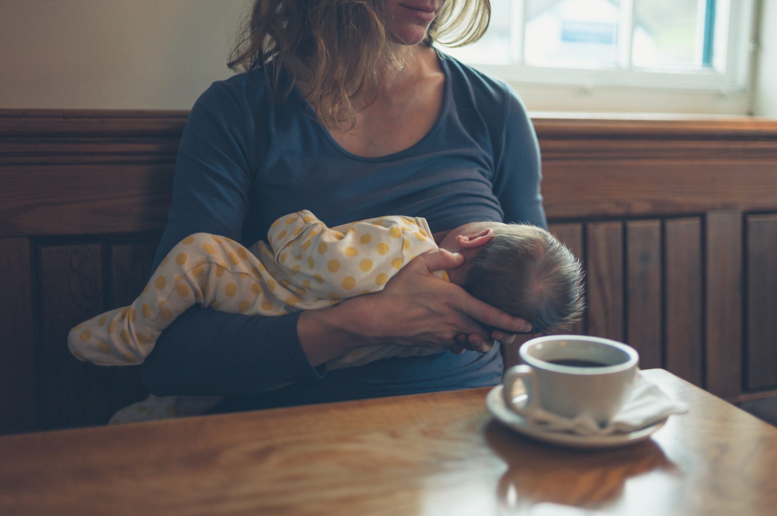 Is caffeinated food allowed during breastfeeding?