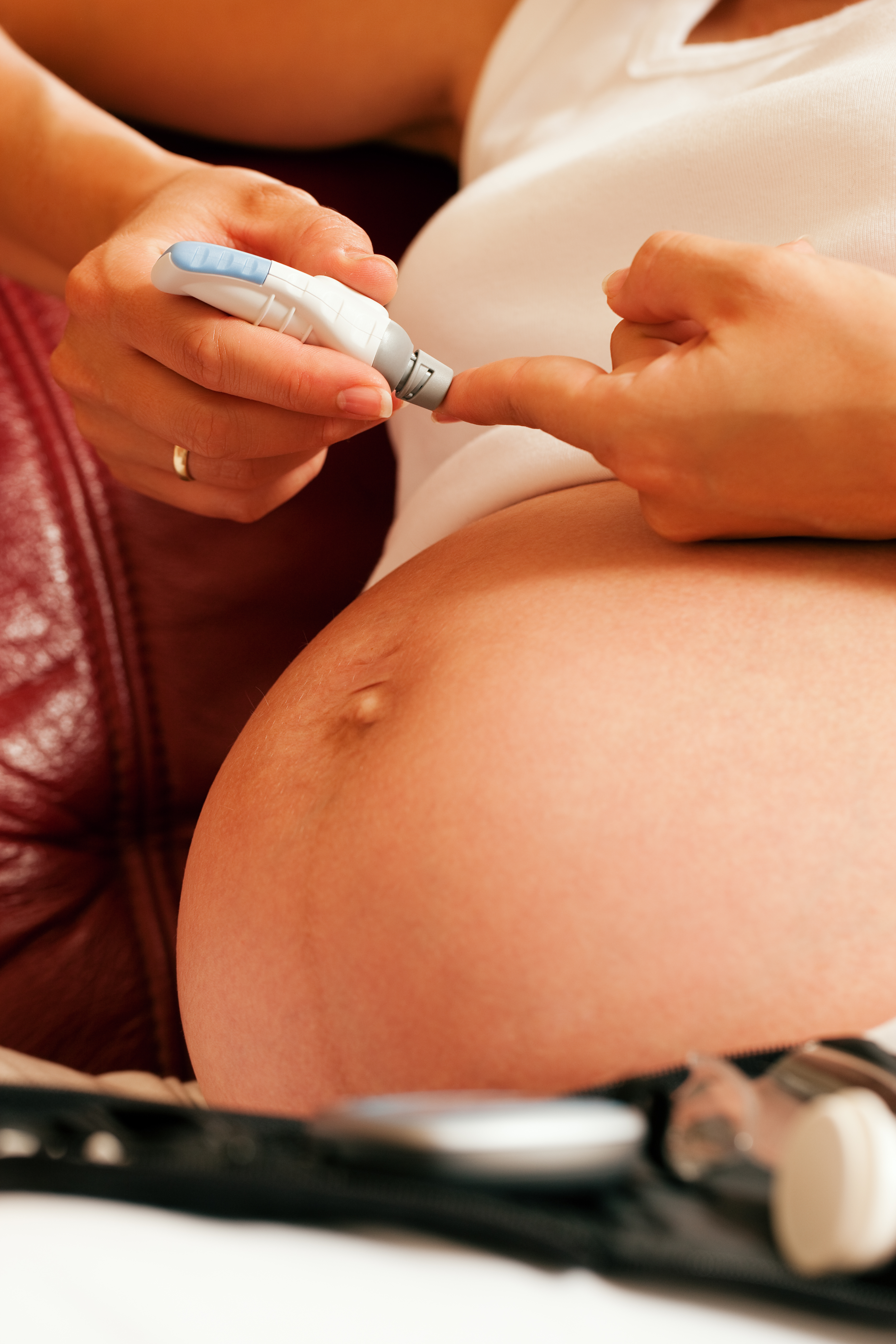 Can gestational diabetes cause the development of diabetes after delivery?