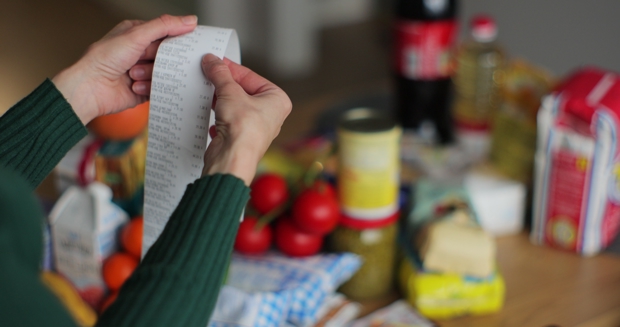 Le coût d’une alimentation nutritive demeure hors de portée pour de nombreuses familles  
